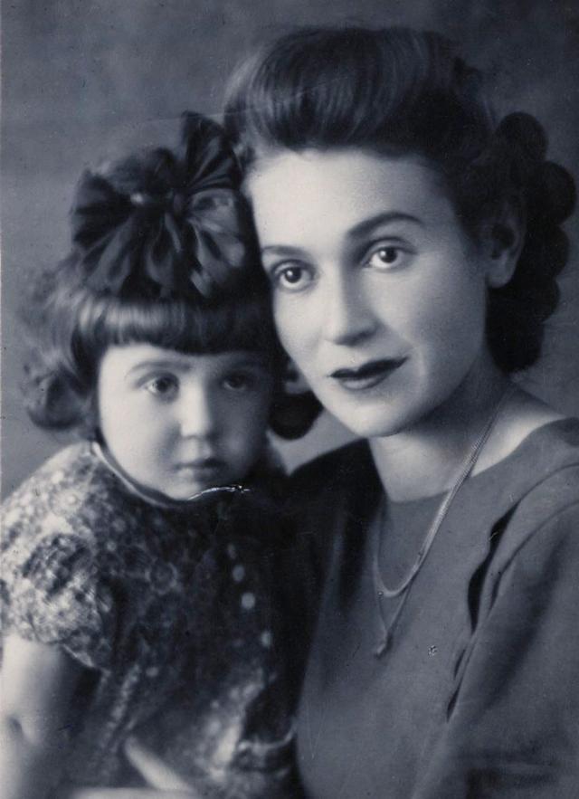 Галина Гельтман с мамой